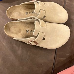 Brand New Birkenstock Boston Size 43 Reg. Clogs